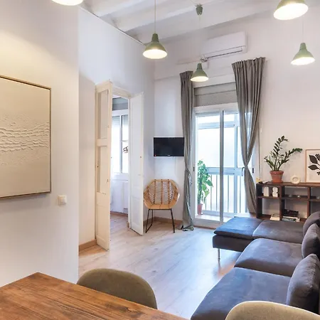 Charm And Comfort In The Heart Of Sant Antoni, Apartment Barcelona