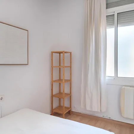 Charm And Comfort In The Heart Of Sant Antoni, Apartment Barcelona