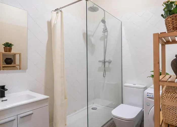 Apartment Charm And Comfort In The Heart Of Sant Antoni, Barcelona